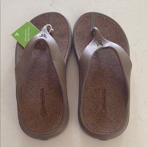 Cariuma Flip Flops with Cork Footbed